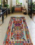 Sangat Vernon Red/Ivory Runner, 2'5" x 6'8"