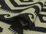 Sangat Nazia Ivory/Black Rug, 6'3" x 9'1"