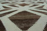 Winchester Carson Ivory/Chocolate Rug, 10'4" x 14'10"